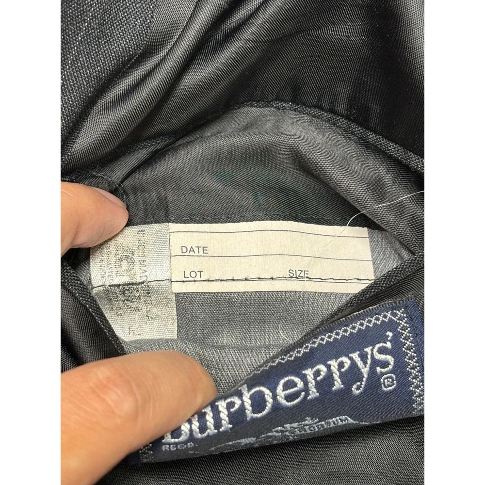 Vintage Burberrys Mens Pinstripe Suit Charcoal 100% Pure Wool 2 Pc 48R W40 L32